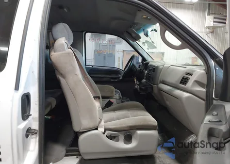 2001 Ford F-350 Lariat/Xl/Xlt из США, поврежденный, VIN 1FTSX31F71EC04520